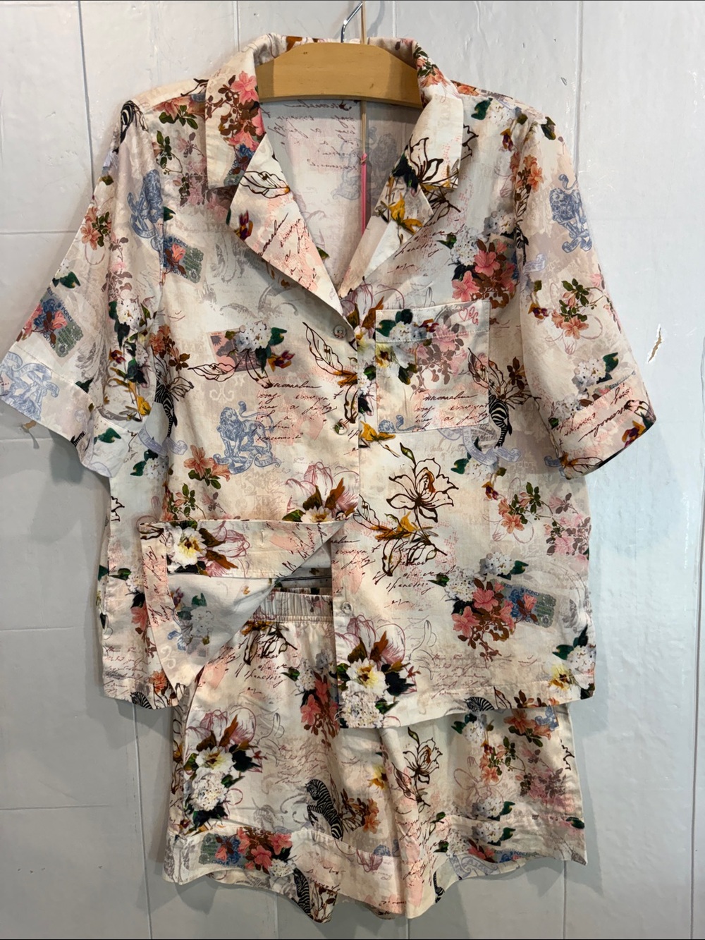 Robert Graham Lola Cotton Floral Printed Short Pajama Set in Cream & Pink